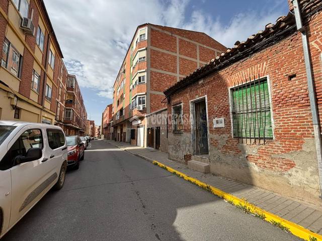 Casa-chalet en Venta en Medina del Campo