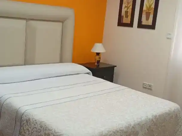 Schlafzimmer von Wohnung zur Miete in Madrid mit Klimaanlage, Möbliert und Balkon