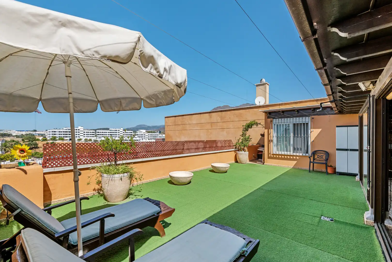 Terraza de Ático en venta en Estepona con Aire acondicionado, Terraza y Trastero