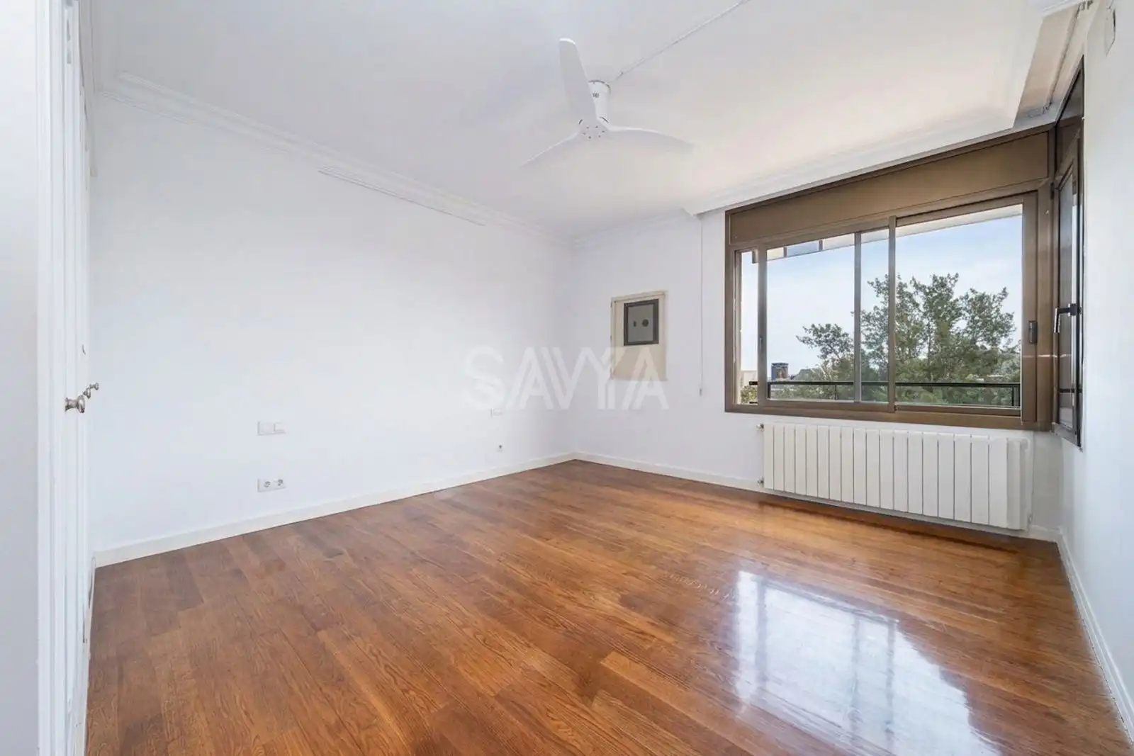 Schlafzimmer von Dachboden zur Miete in Barcelona mit Klimaanlage, Heizung und Terrasse