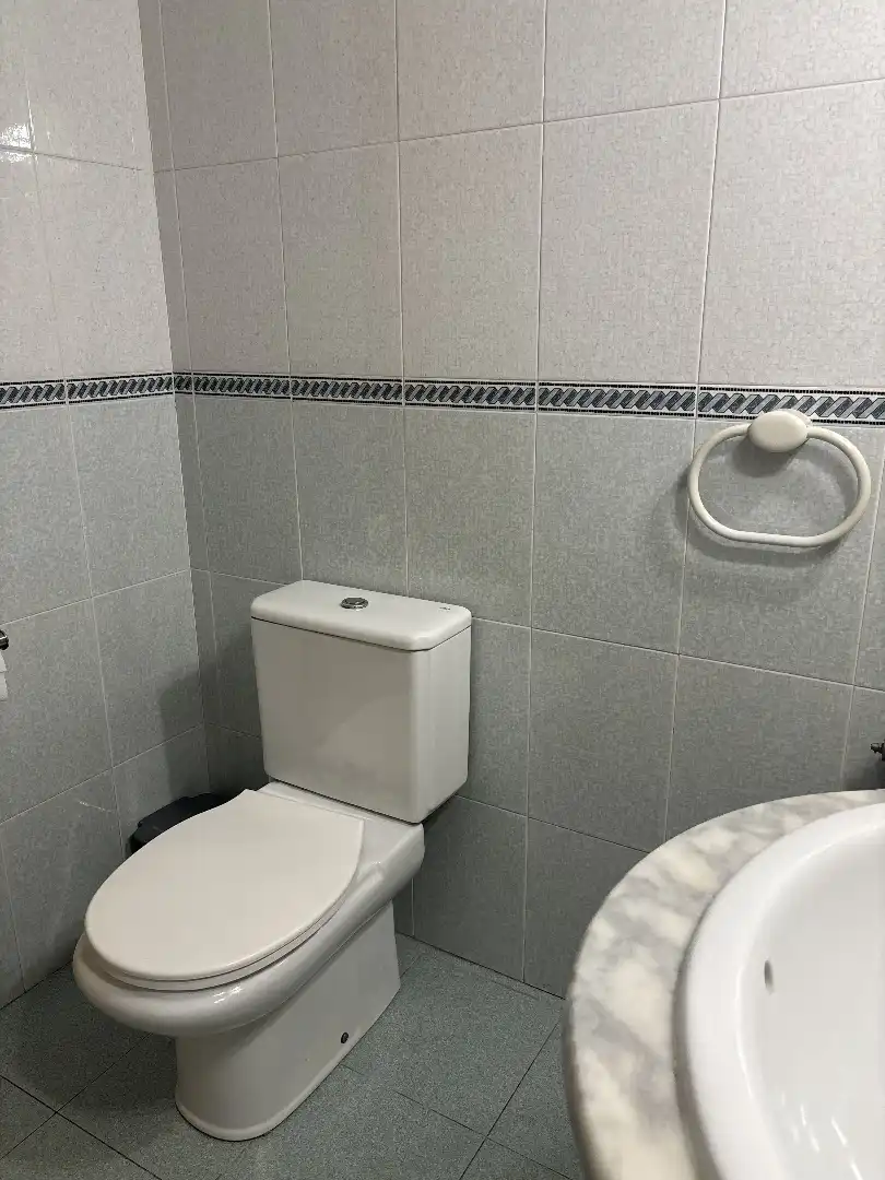 Baño de Piso de alquiler en Sabadell con Calefacción y Amueblado