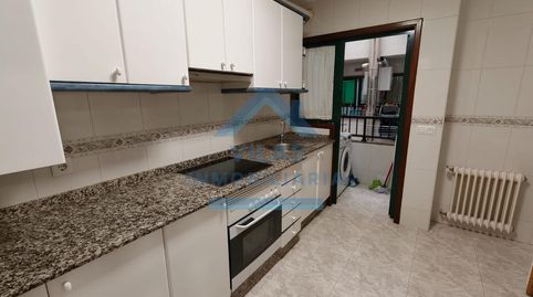 Foto 5 de Apartament de lloguer a Do Pedregal, Bertamirans, Ames
