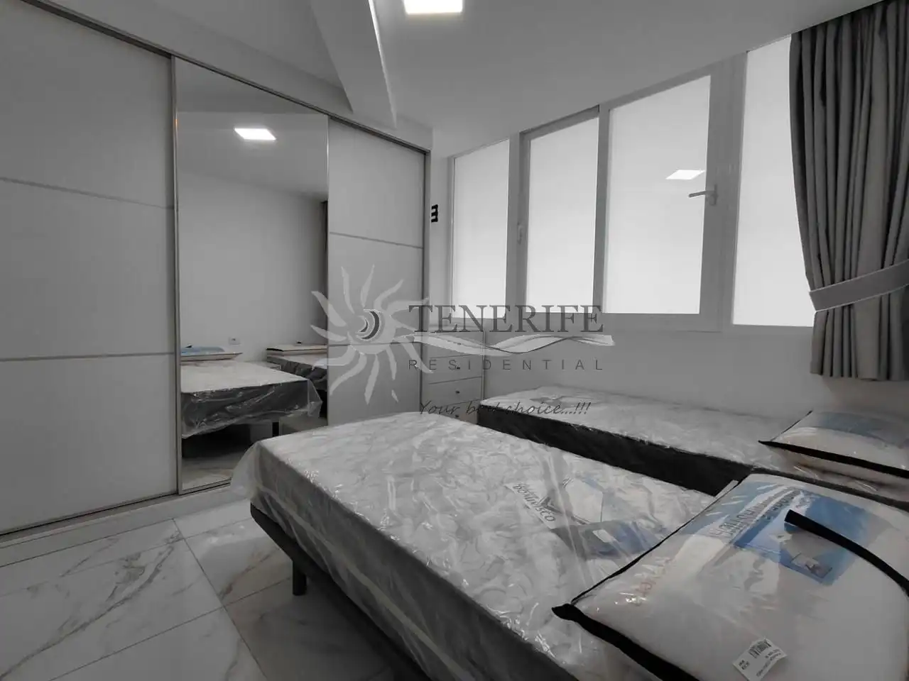 Habitación de Planta baja en venta en Arona con Aire acondicionado, Terraza y Amueblado