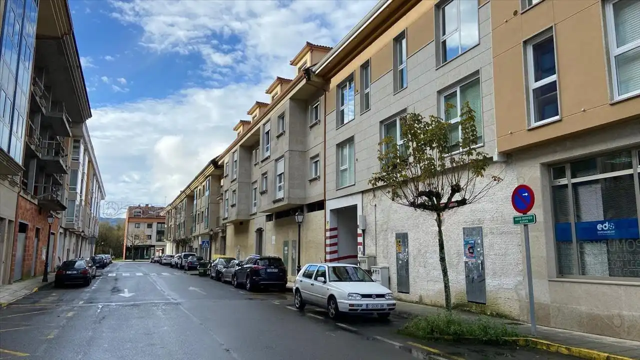 Locale commerciale in vendita a AGRELO