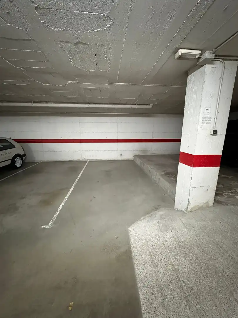 Parking of Garage for rent in Girona