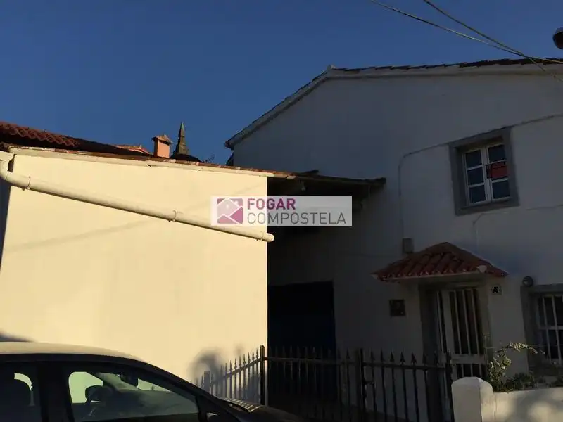 Vista exterior de Casa o chalet en venta en Santiago de Compostela 