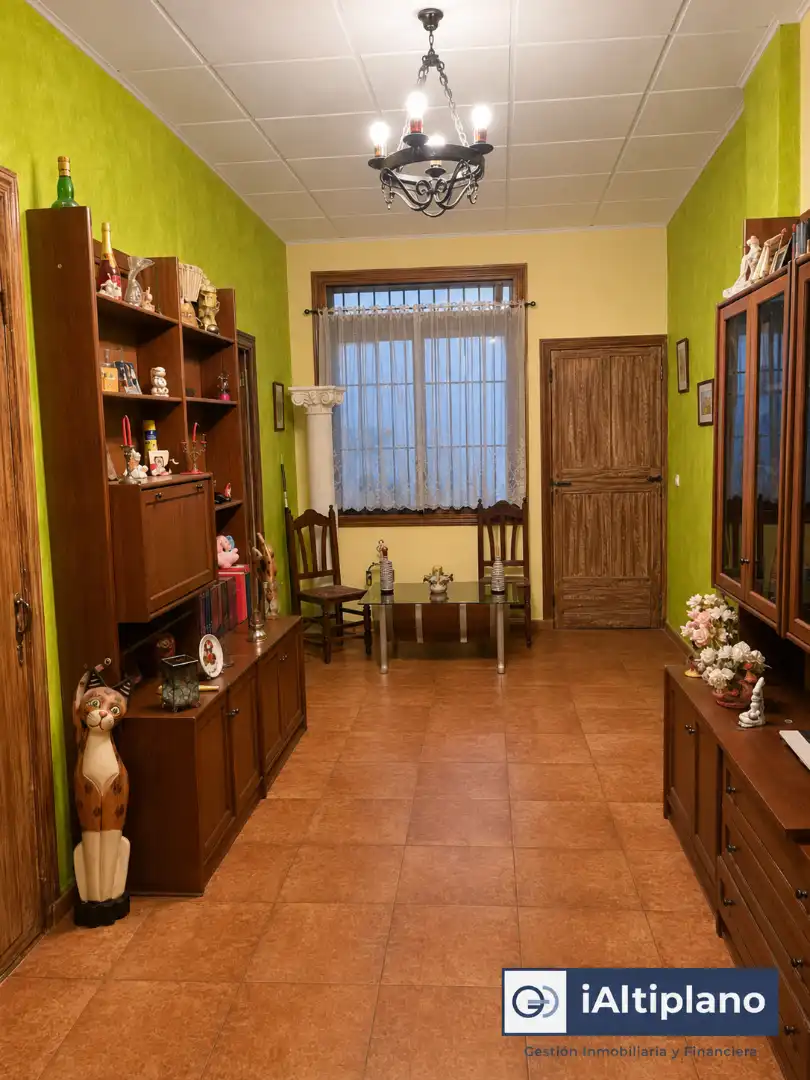 Sala de estar de Casa o chalet en venta en Almuradiel con Aire acondicionado, Calefacción y Jardín privado
