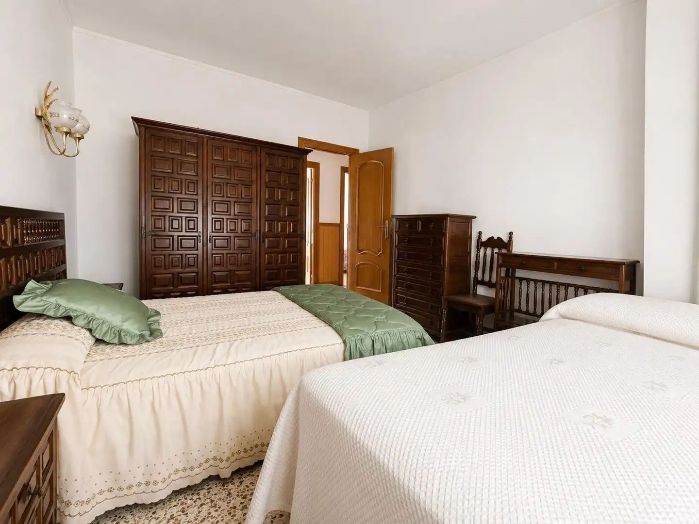 Schlafzimmer von Gebäude zum Verkauf in Toreno