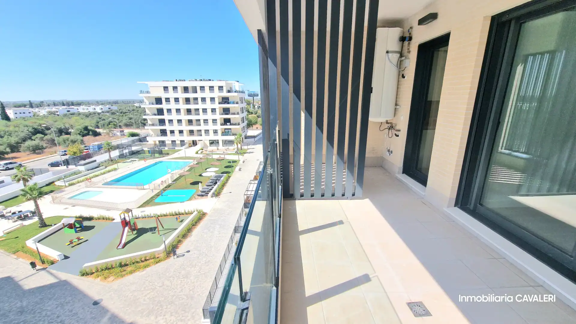 Flat with pool to rent in Calle Santa Ángela de la Cruz, imagen 3