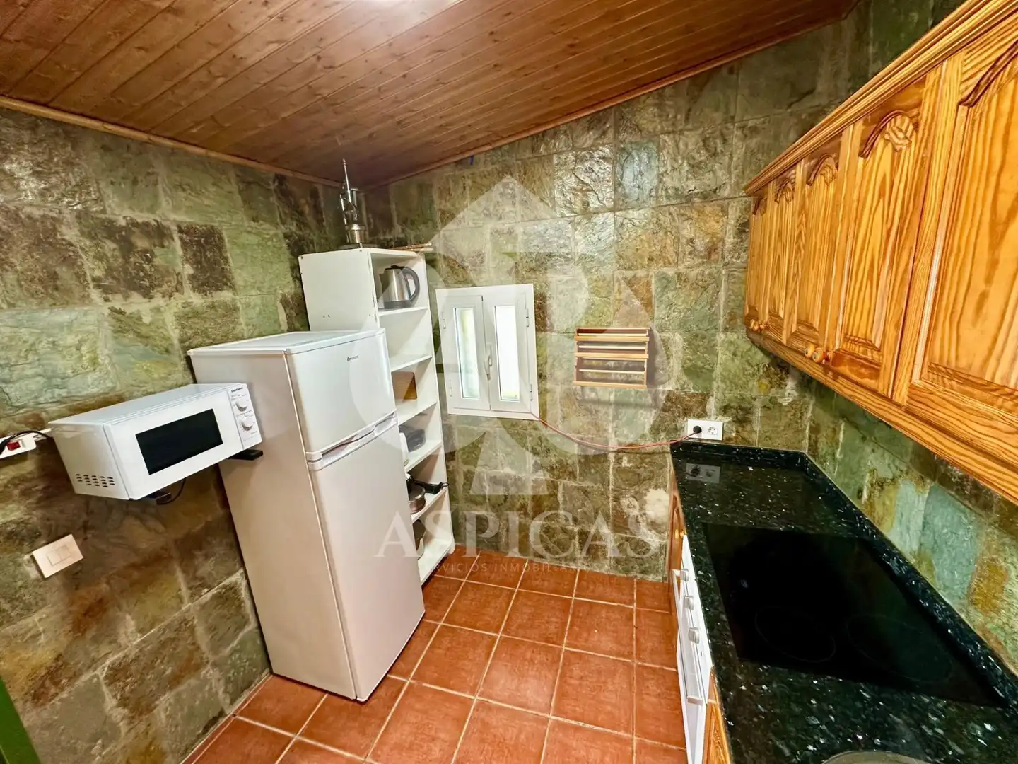 Cuina de Casa o xalet en venda en Valsequillo de Gran Canaria amb Jardí privat, Terrassa i Moblat