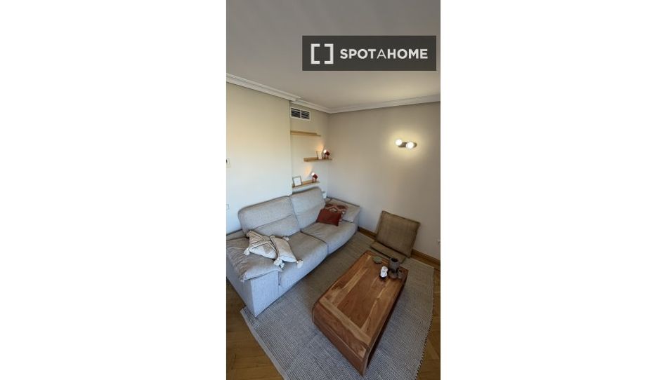 Piso de alquiler en Las Águilas - Imagen 4