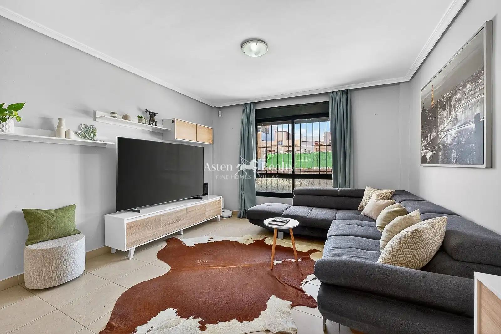Sala de estar de Piso en venta en San Miguel de Abona con Terraza, Trastero y Amueblado