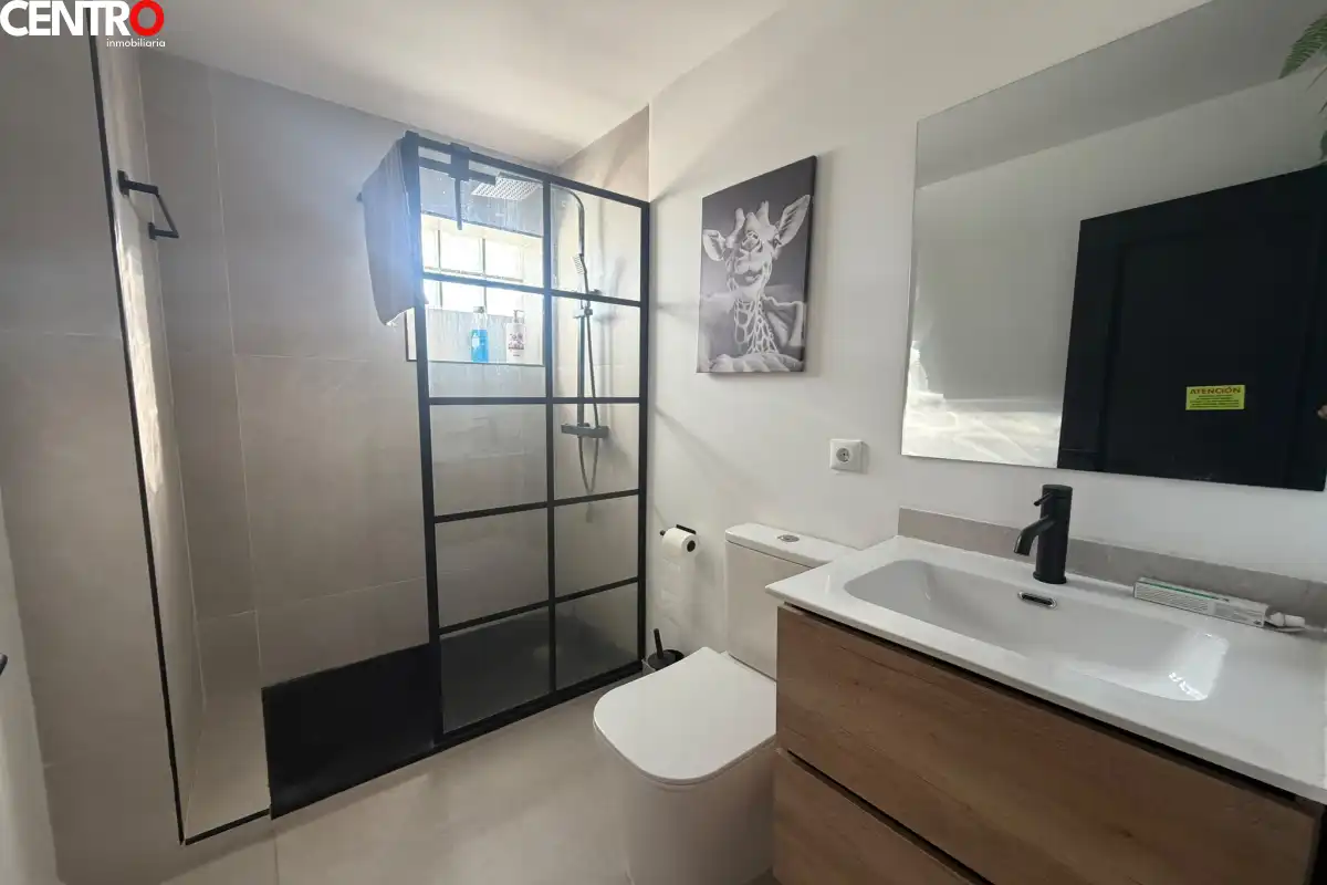 Bathroom of Flat for sale in Monachil  with Air Conditioner, Heating and Terrace