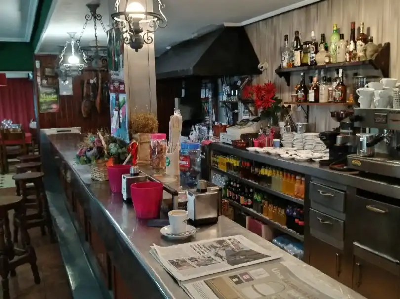 Local en venda en Grado amb Calefacció, Terrassa i Moblat