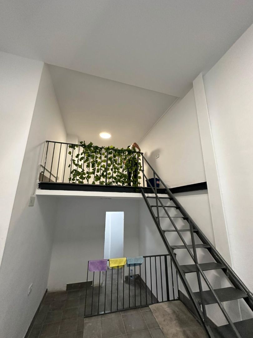 Local de lloguer a Diagonal - Colomeres