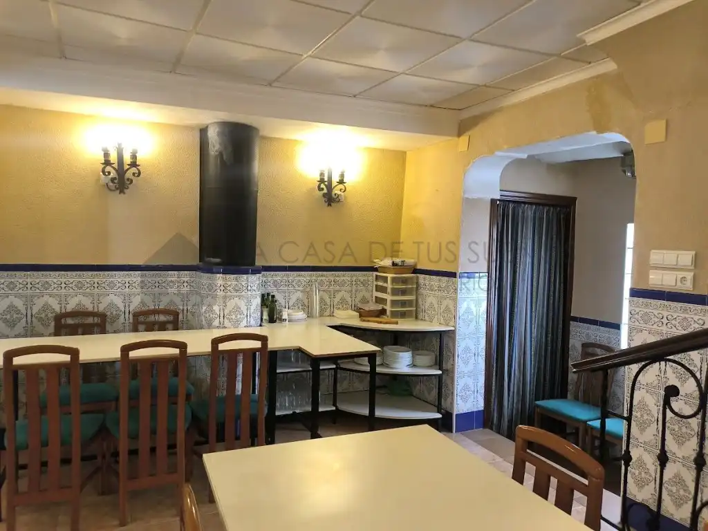 Houses for sale in Sax