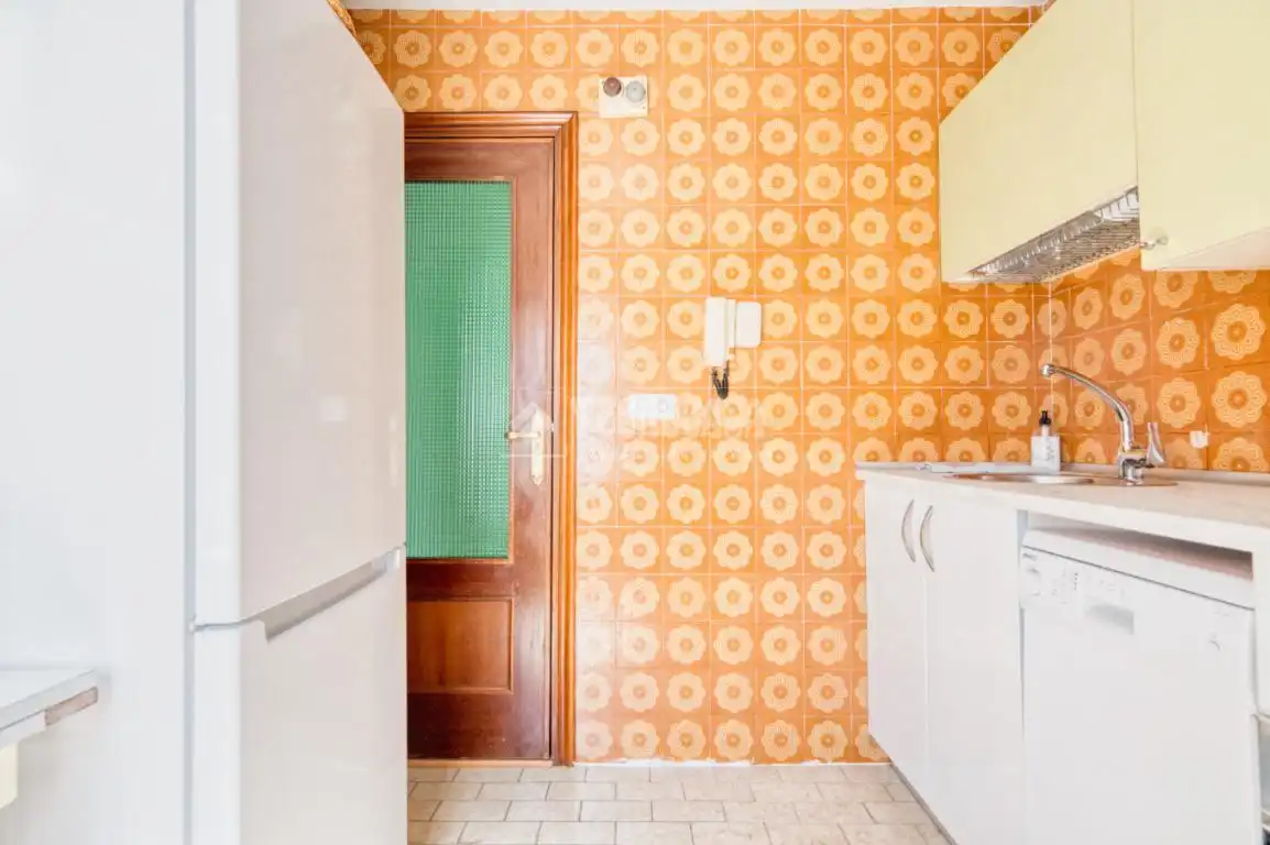 Kitchen of Flat for sale in Salamanca  with Heating and Balcony