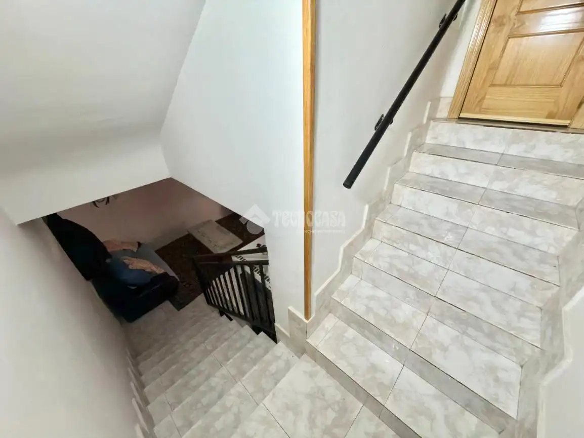 Casa adosada en venda en Cabanillas del Campo amb Aire condicionat, Calefacció i Jardí privat