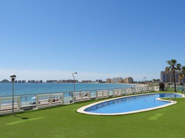 Apartament amb piscina en venda a Calle Urb Veneziola 3