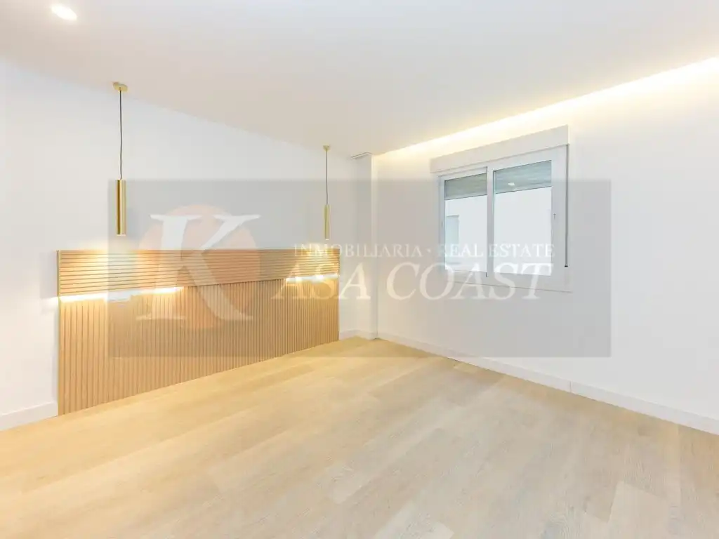 Habitación de Piso en venta en Fuengirola con Aire acondicionado, Calefacción y Terraza
