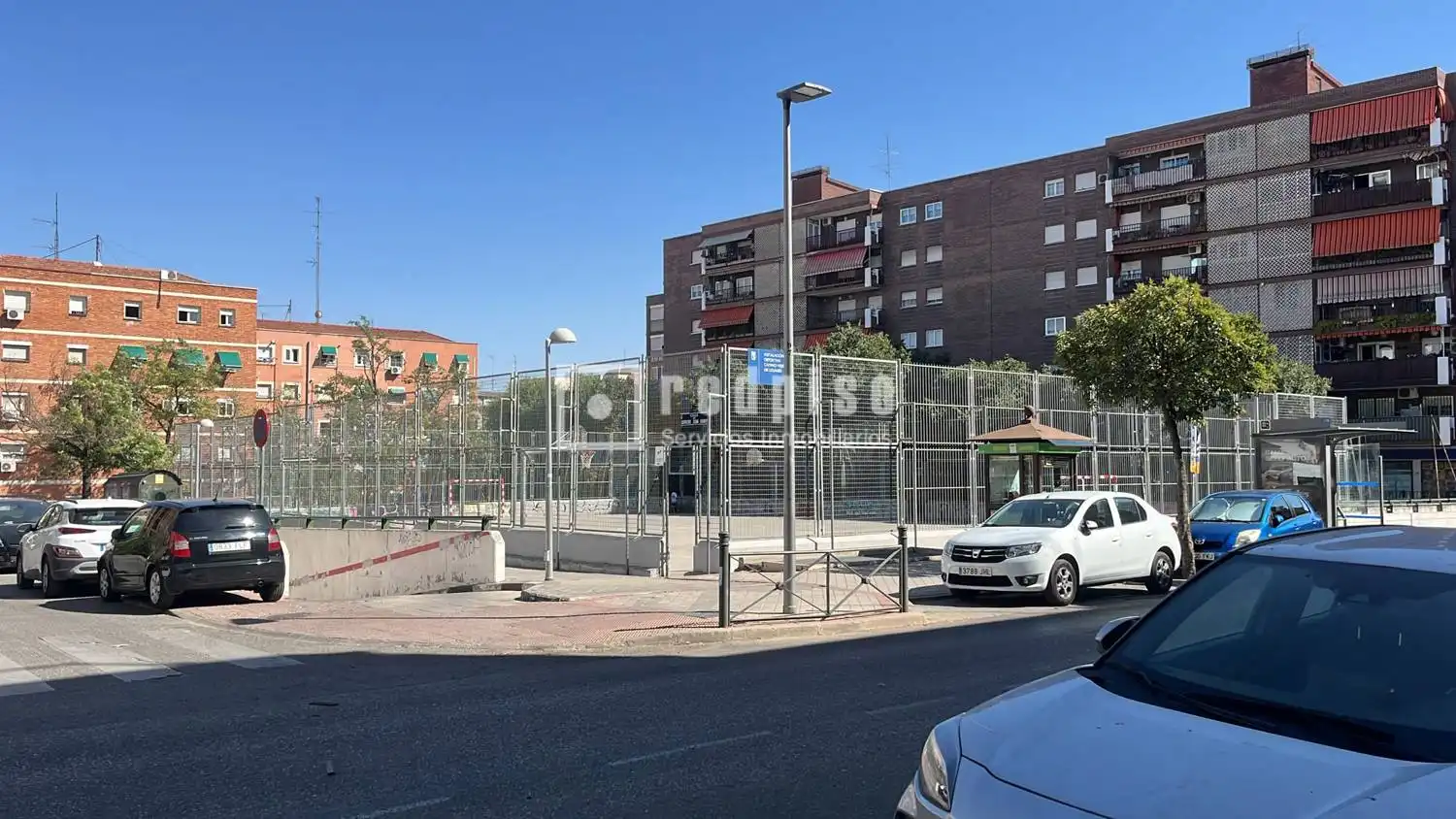 Aparcament de Local en venda en Madrid