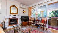 Sala d'estar de Apartament en venda en Mijas amb Terrassa, Piscina i Internet