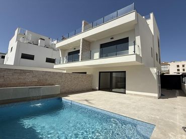 Casa pareada en venta en Avenida del Olivero