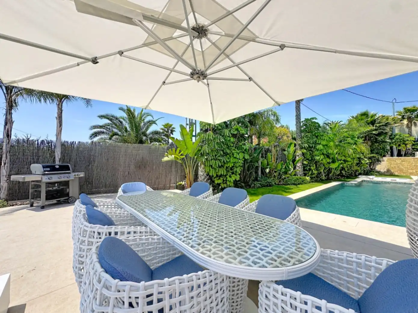 Chalet con piscina en venta en Marisol Park - Ortembach - Los Almendros, imagen 6