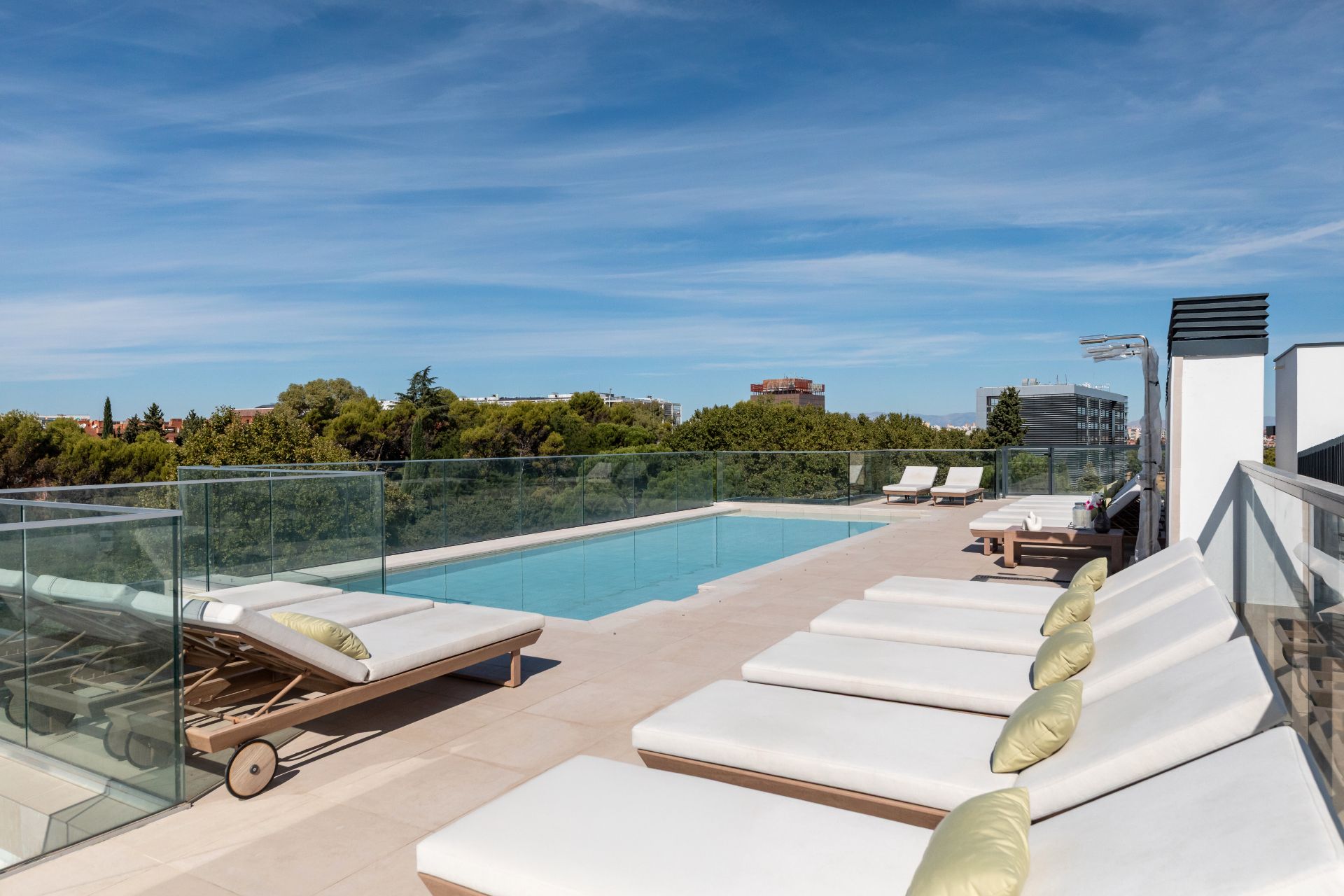 Piscina de Piso de alquiler en  Madrid Capital con Aire acondicionado, Terraza y Piscina