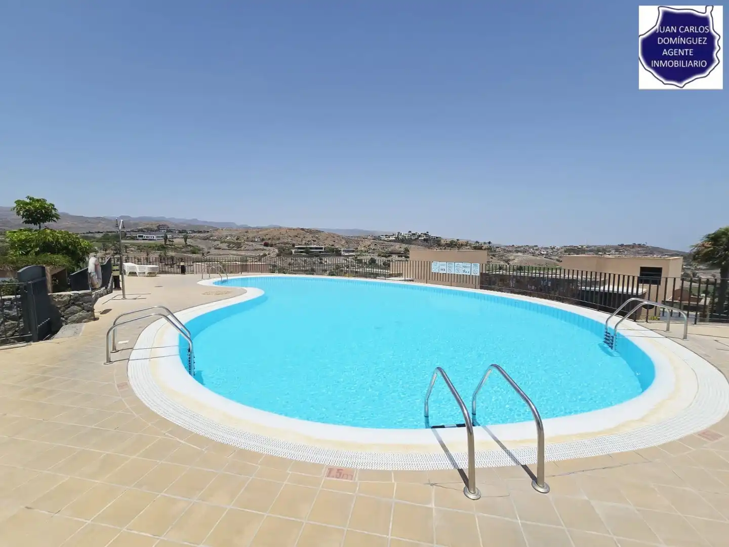 Schwimmbecken von Haus oder Chalet zum Verkauf in San Bartolomé de Tirajana mit Klimaanlage, Privatgarten und Terrasse