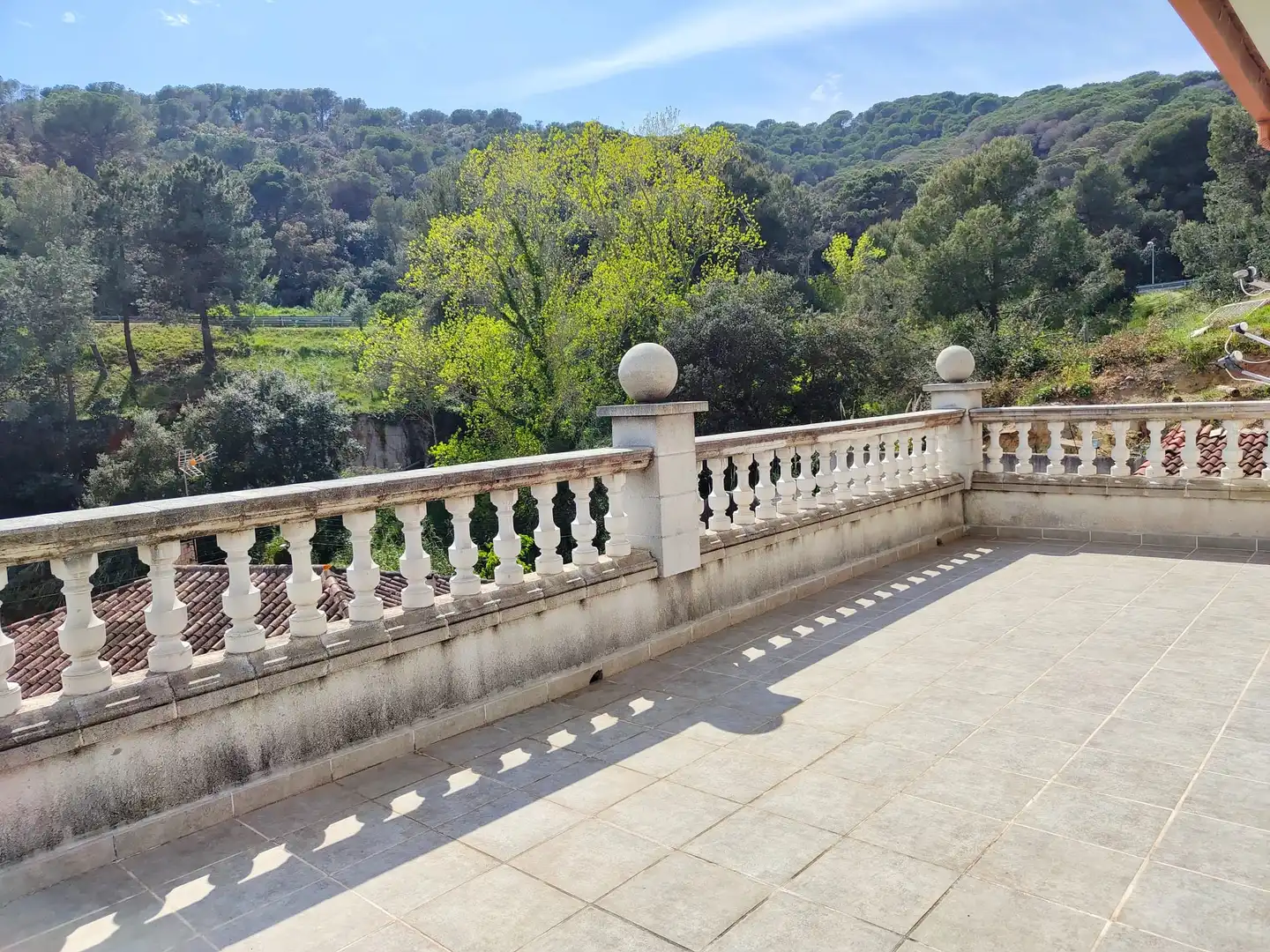 Detached house with terrace for sale in Canyelles, imagen 3