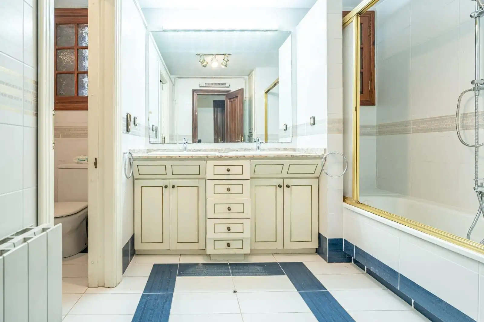 Bathroom of Houses for rent in El Puig de Santa Maria  with Heating, Private garden and Terrace