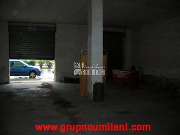 Local commercial à louer à Sedaví
