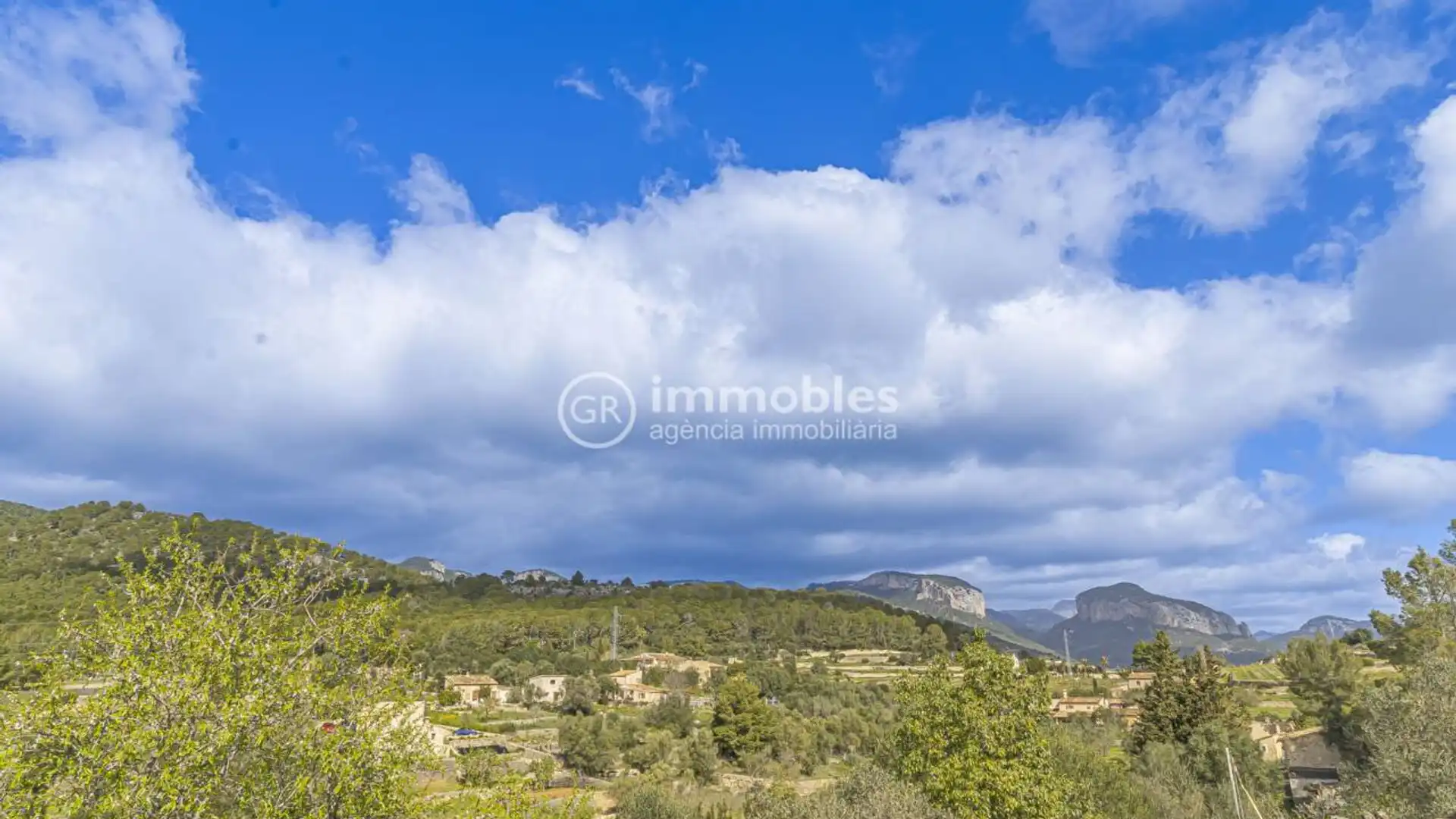 Land for sale in Alaró