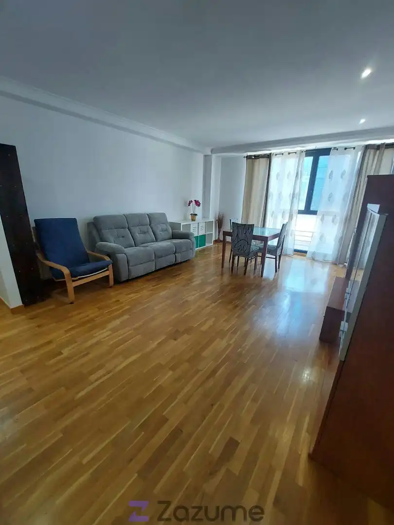 Sala de estar de Piso de alquiler en Pontevedra Capital  con Calefacción, Trastero y Amueblado