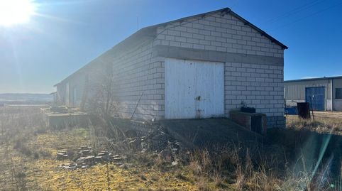 Nave con parcela en Polígono Industrial La Colilla