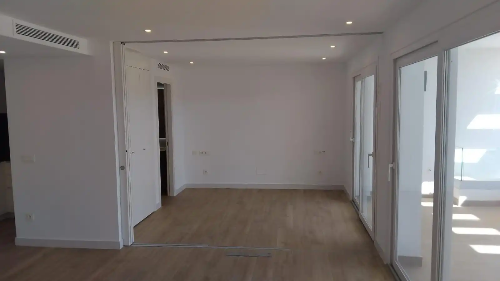 Apartament amb piscina en venda a Casares pueblo, imagen 12