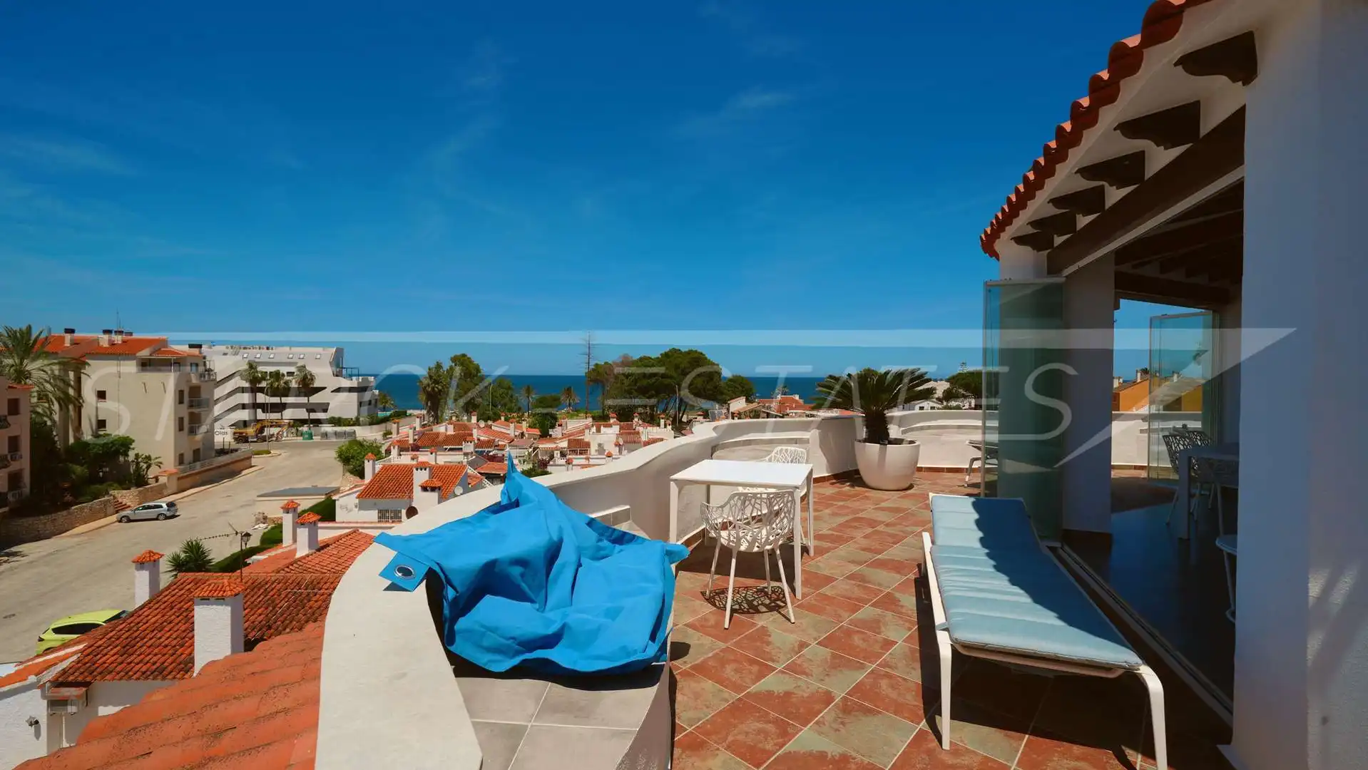 Terraza de Ático en venta en Dénia con Aire acondicionado, Jardín privado y Piscina