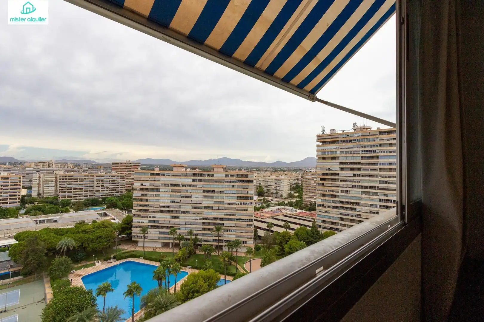 Mini appartamento con terrazza in affitto a Avenida de la Costa Blanca 113, imagen 24