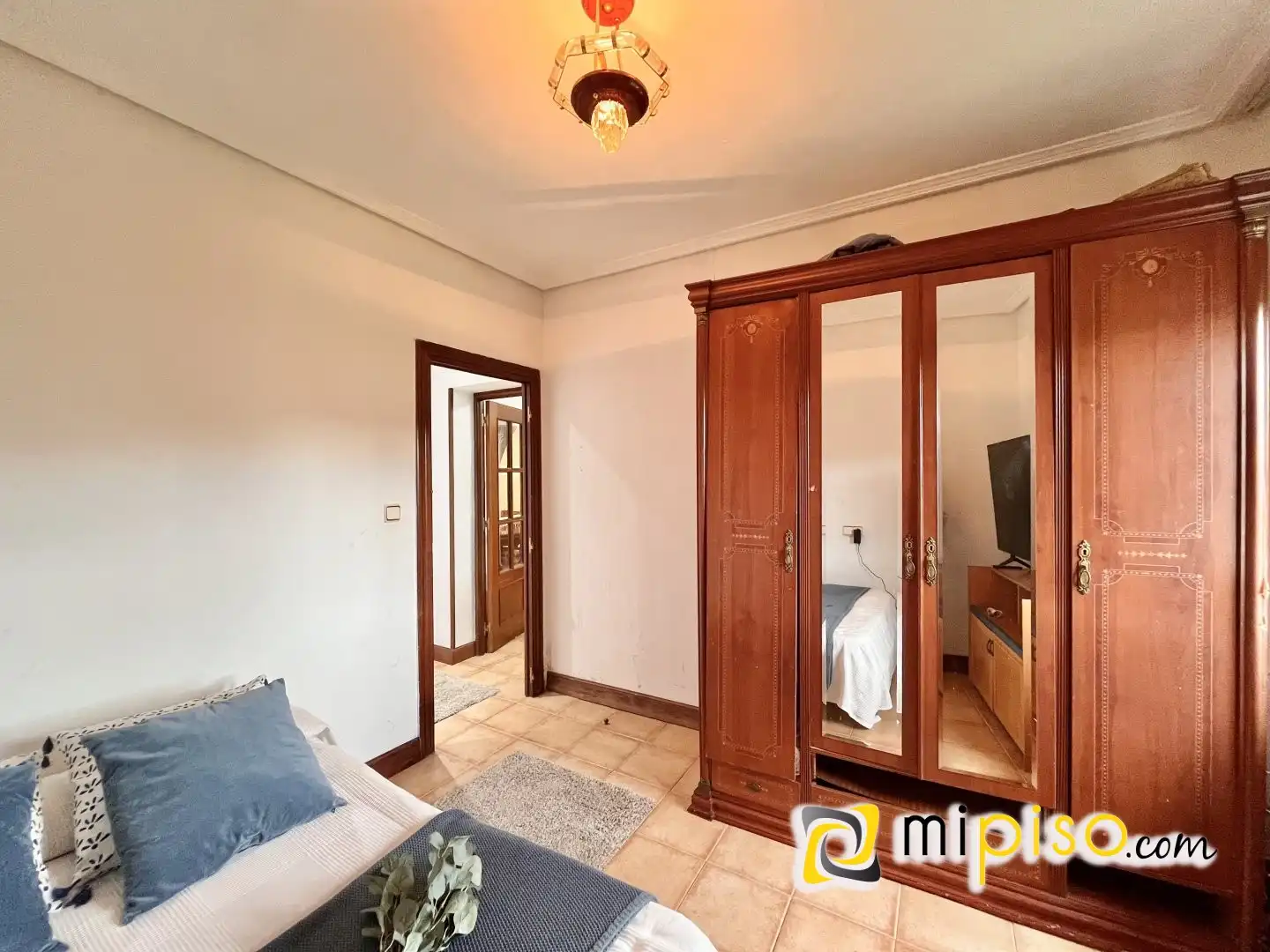 Habitación de Casa o chalet en venta en Laredo