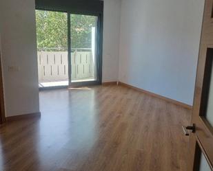 Bedroom of Flat to rent in Terrassa  with Air Conditioner, Heating and Parquet flooring