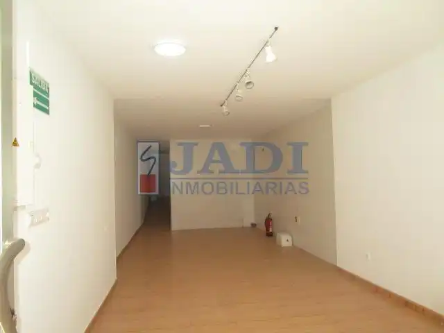 Local comercial de lloguer a Valdepeñas, imagen 3