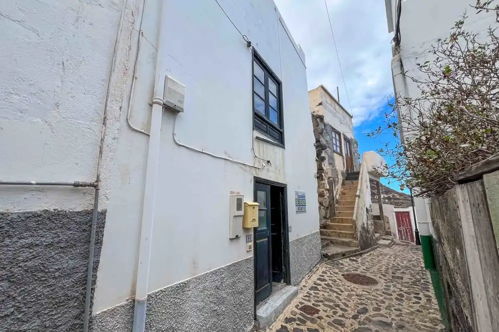 Vista exterior de Casa o xalet en venda en Agulo amb Terrassa