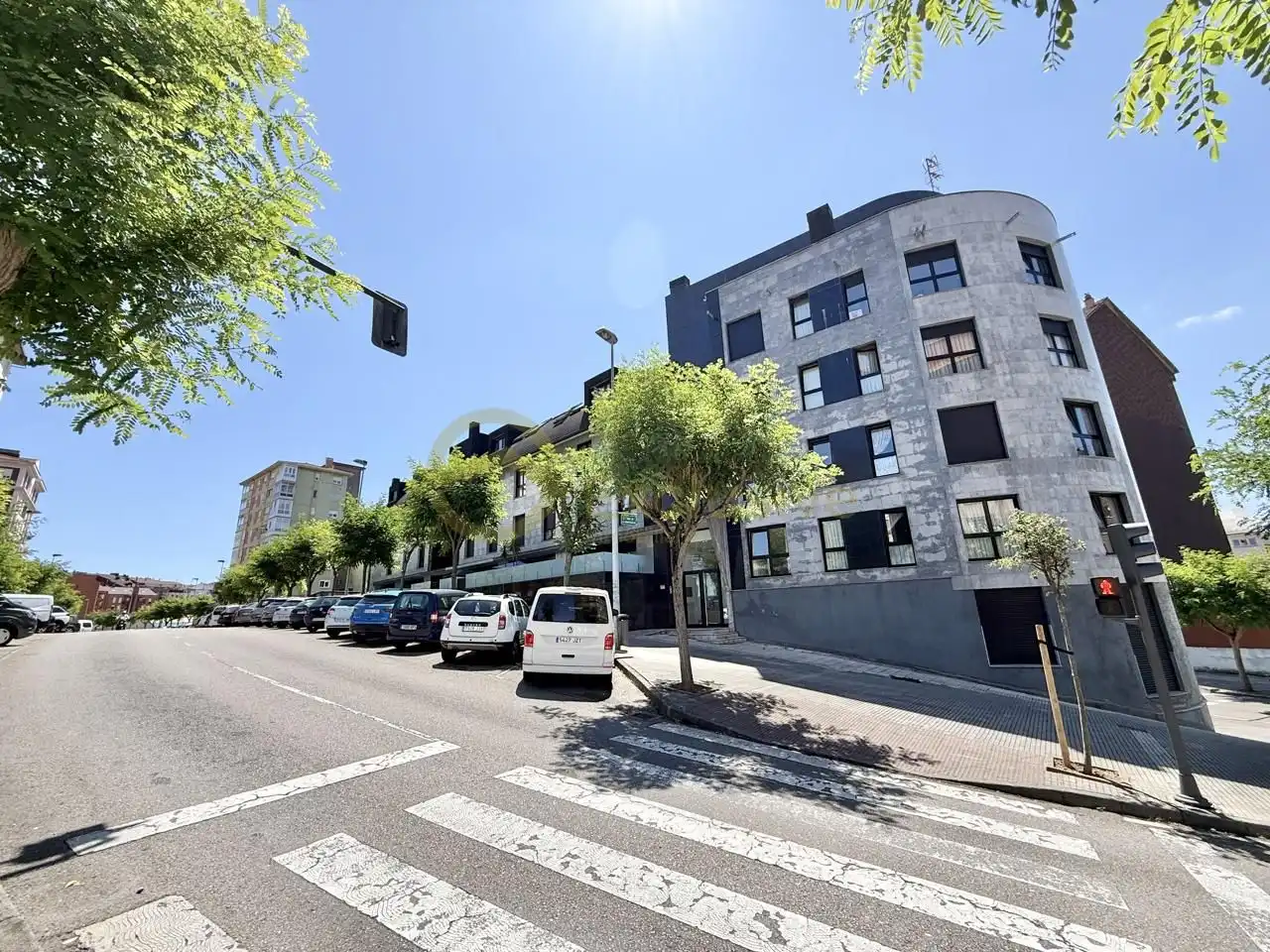 Vista exterior de Àtic en venda en Avilés amb Calefacció, Terrassa i Traster