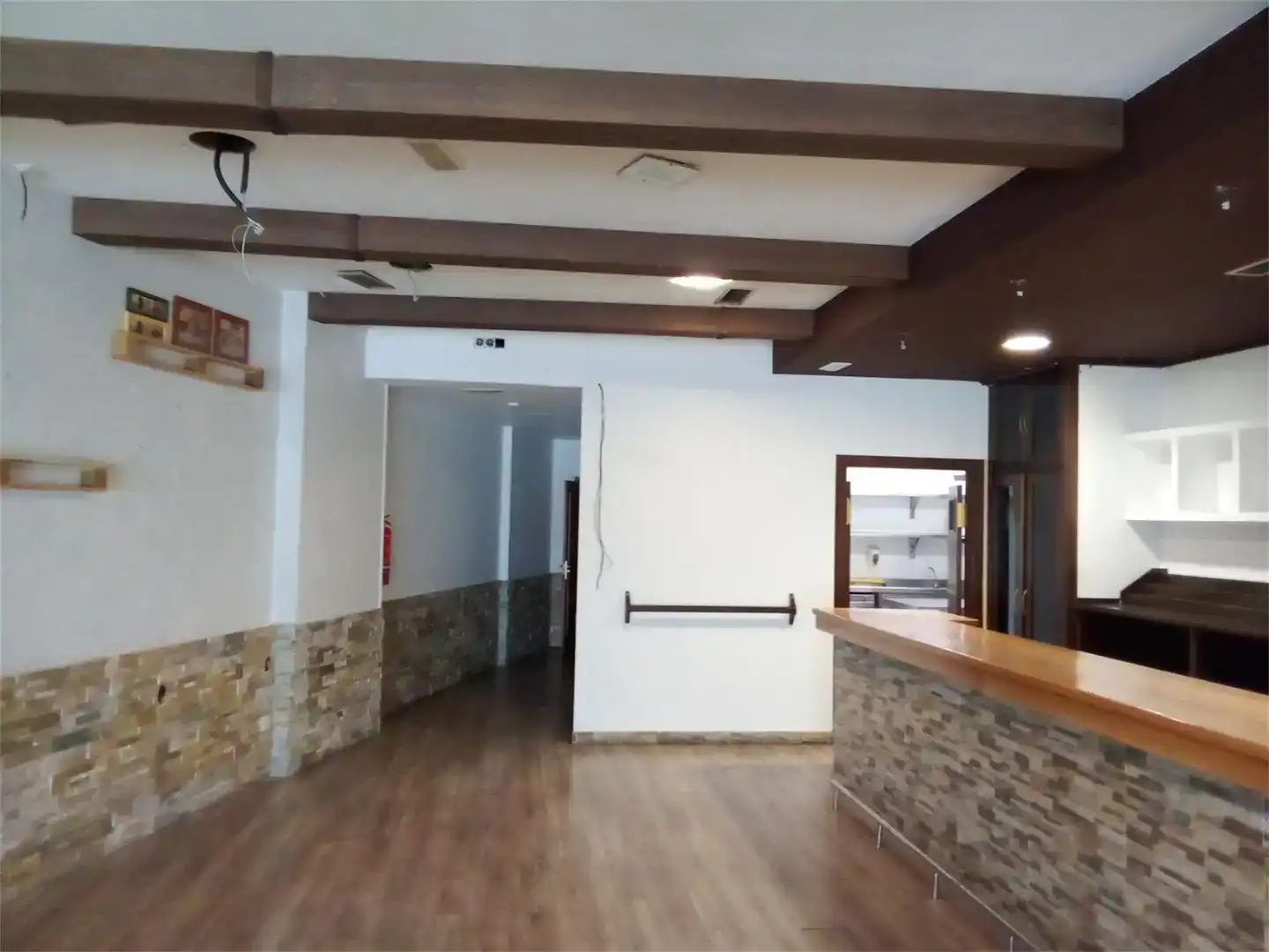 Commercial properties for sale in Oseiro