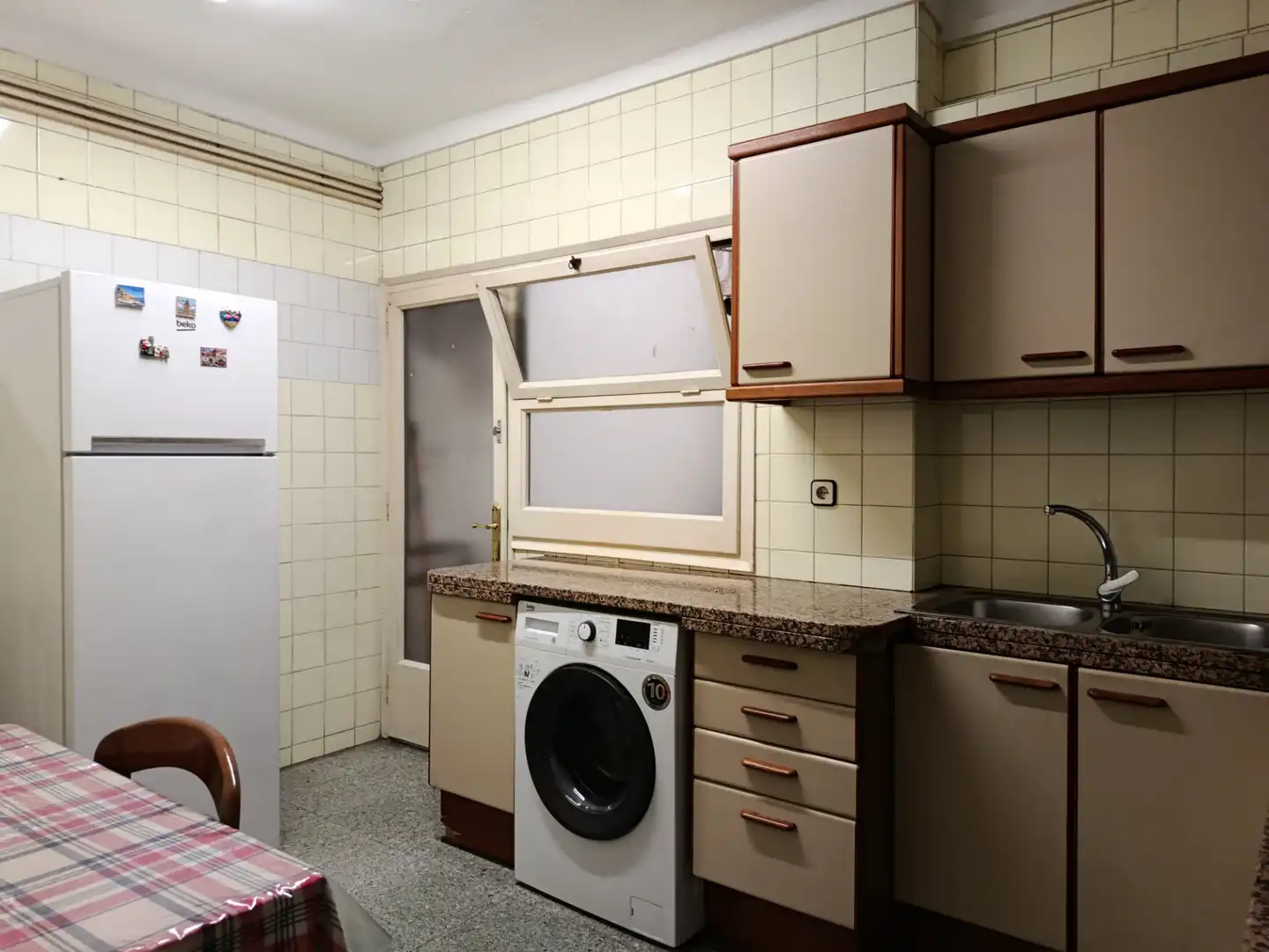 Küche von Wohnung zum Verkauf in Girona mit Heizung, Terrasse und Balkon