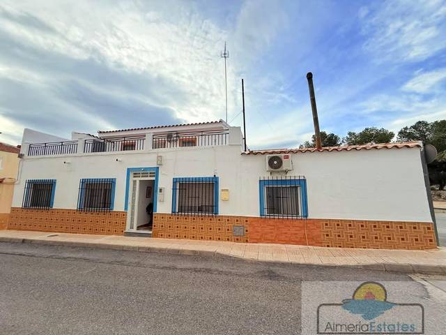 Casa-chalet en Venta en Albox