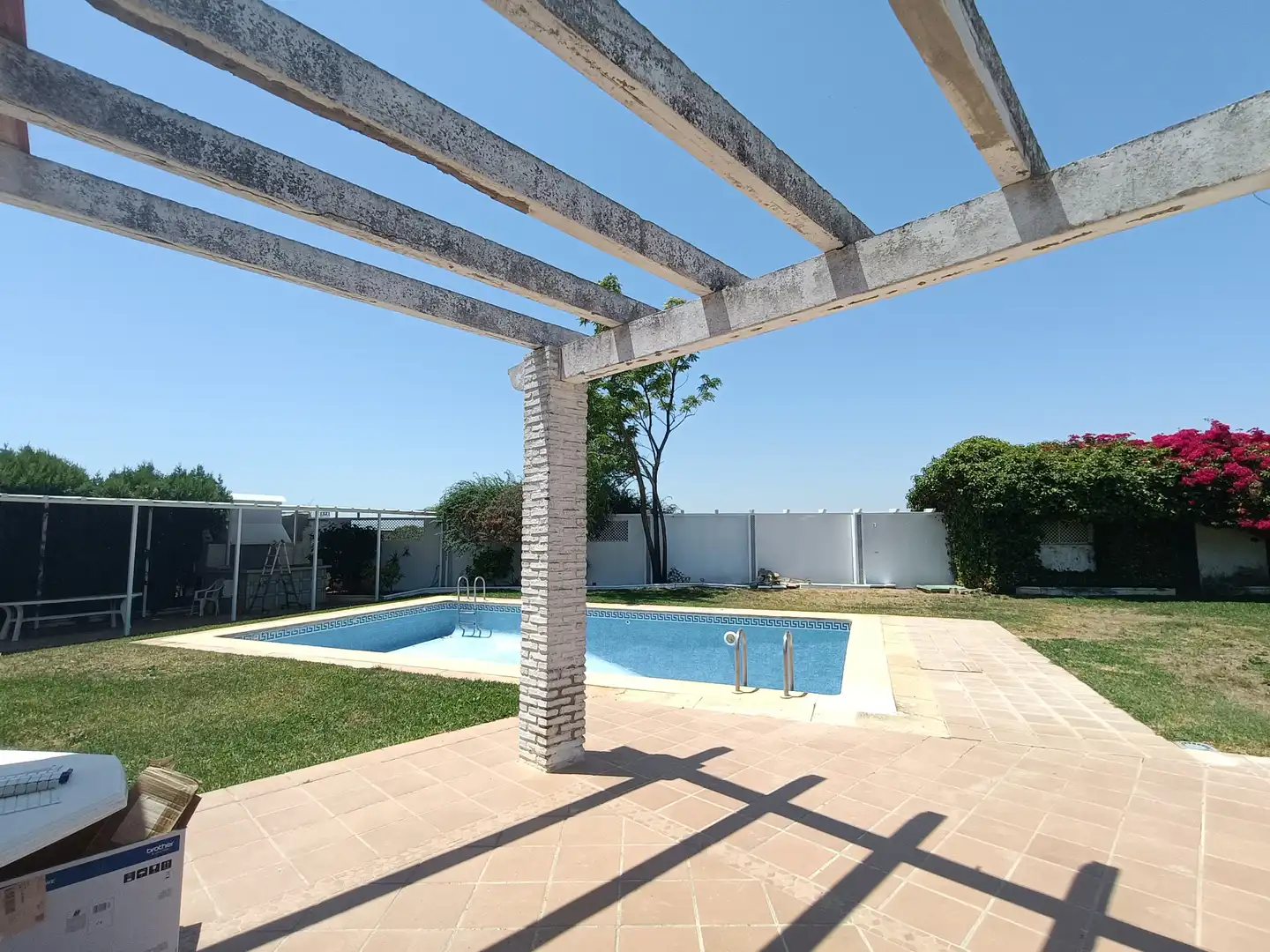 Piscina de Casa o chalet en venta en Espartinas con Aire acondicionado, Jardín privado y Terraza