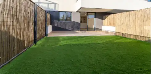 Terrassa de Planta baixa de lloguer en Alcalá de Henares amb Aire condicionat, Jardí privat i Traster