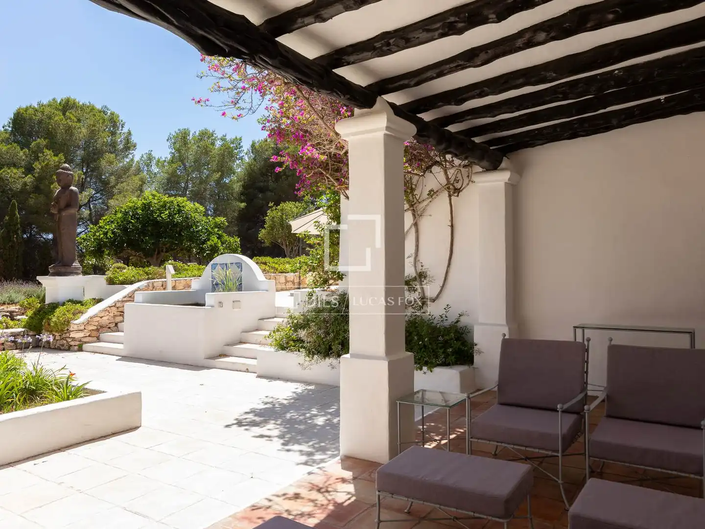 Terrace of Country homes for sale in Santa Eulària des Riu  with Furnished